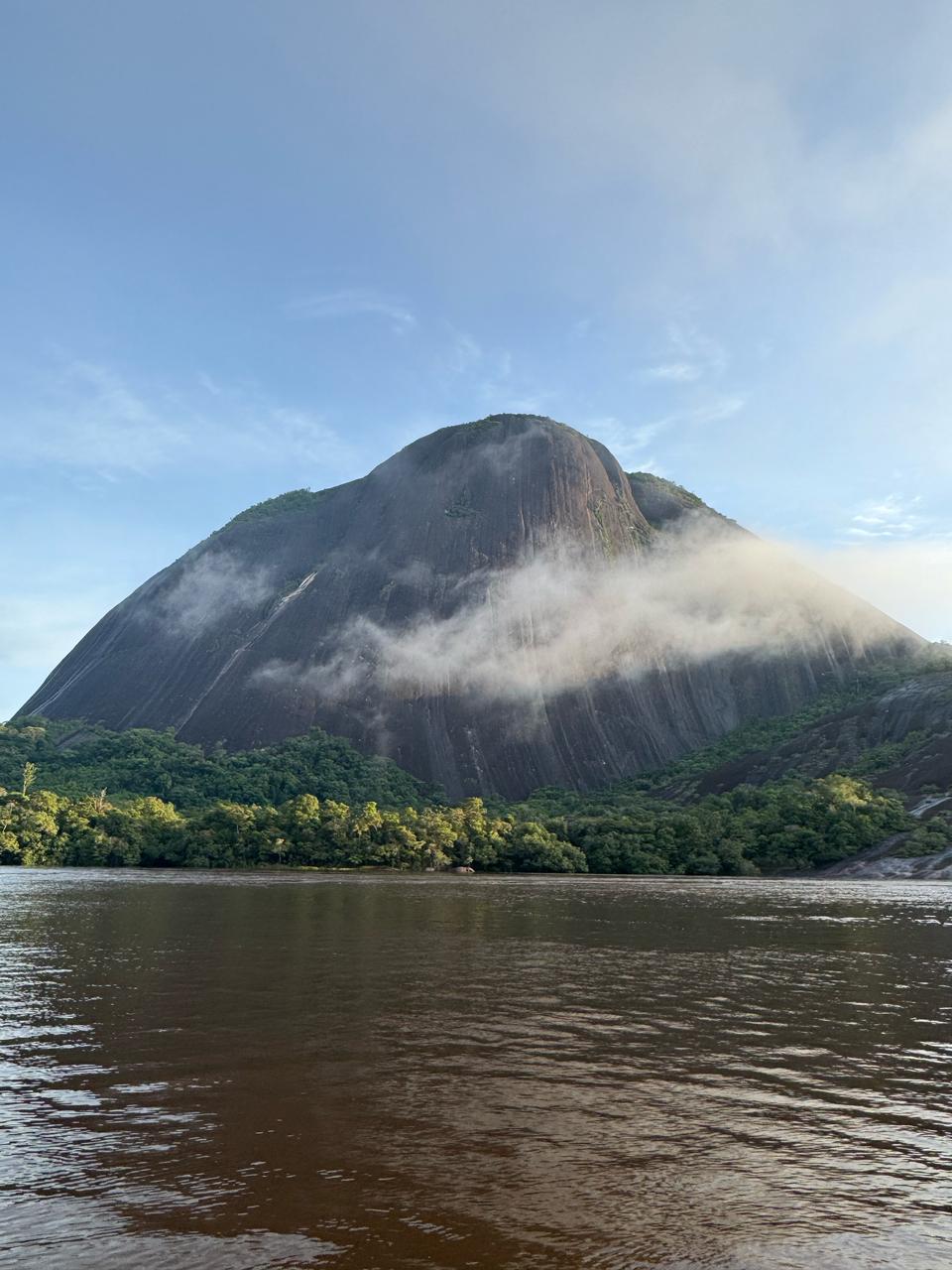 Viaje a los Cerros de Mavecure: guía completa para explorar Guainía