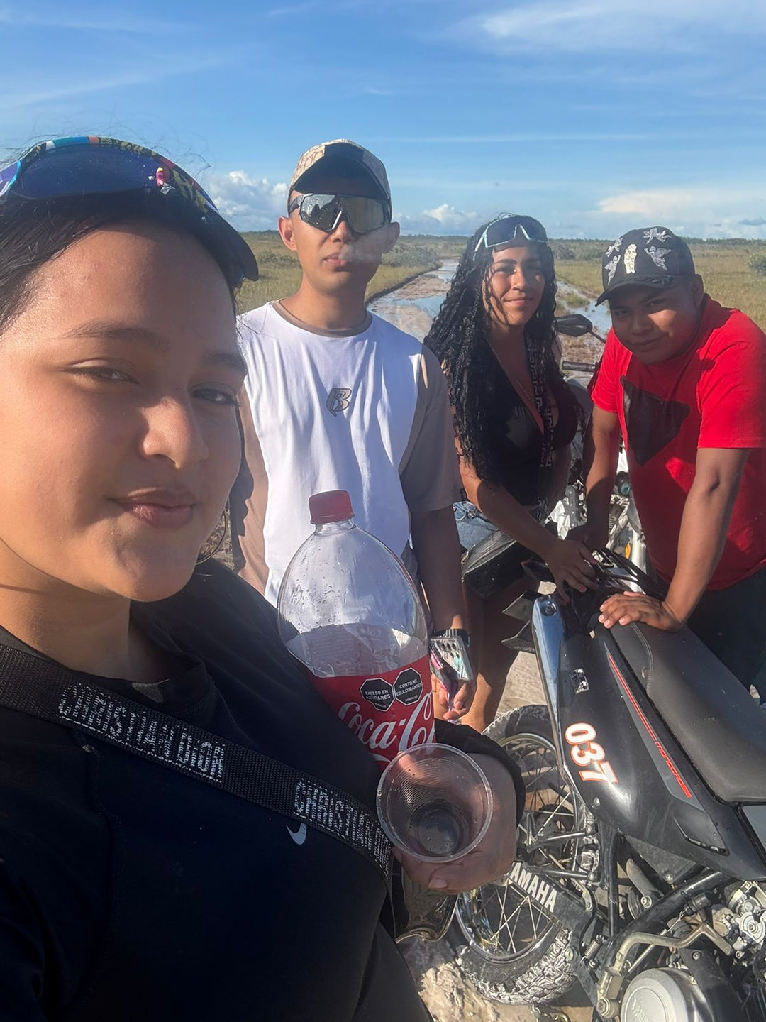 Pasadía en Moto – Sabanas de Inírida (Fecha Abierta) / One-Day Motorbike Adventure – Inírida Savannas (Flexible Date)