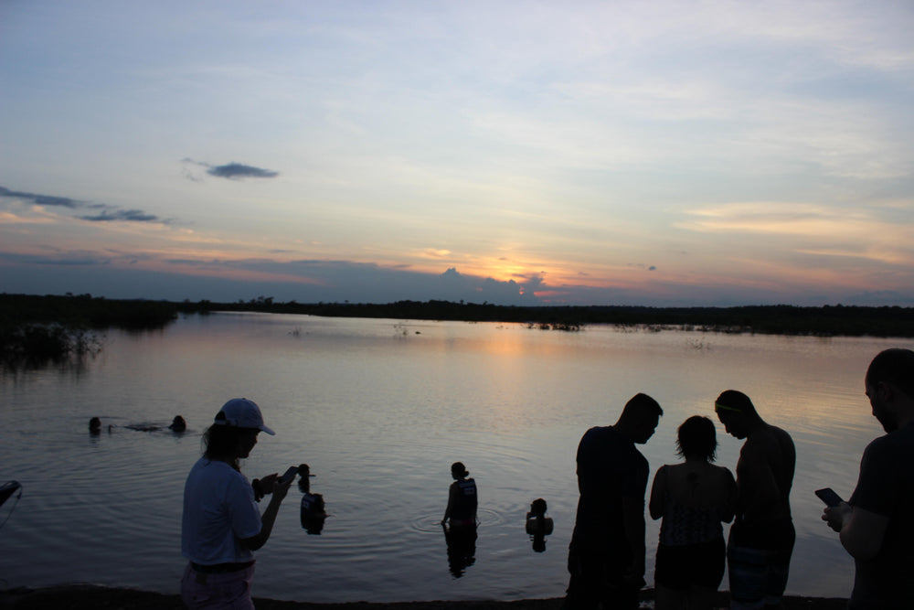 🌿 Cerros de Mavecure Tour 5 Días – Salidas Programadas | Estrella Fluvial de Inírida 🌿 Mavecure Hills Tour 5 Days – Scheduled Departures | Inírida River Star Expedition