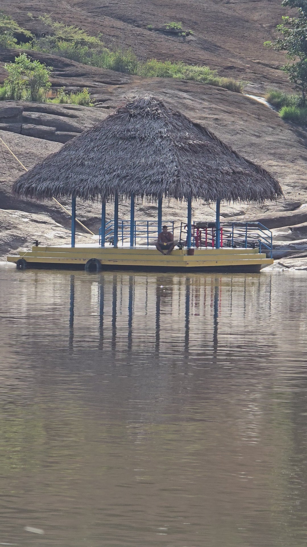 Pasadía a Mavicure desde Inírida – Transporte fluvial, almuerzo y ascenso a los Cerros (  Tour programado)