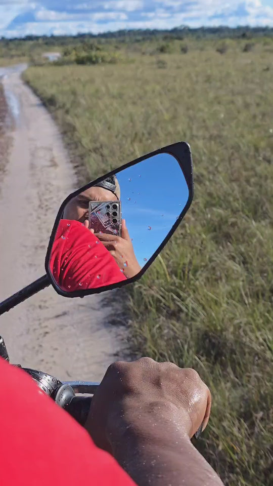 Pasadía en Moto – Sabanas de Inírida (Fecha Abierta) / One-Day Motorbike Adventure – Inírida Savannas (Flexible Date)